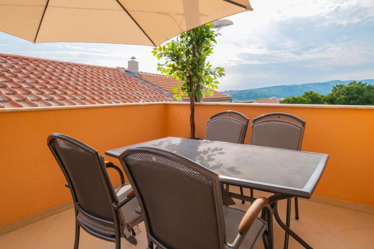 Villa La Dama Novi Vinodolski Exterior foto